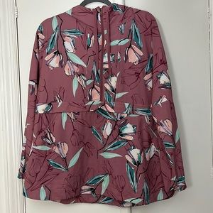 Light weight yoga style hoodie